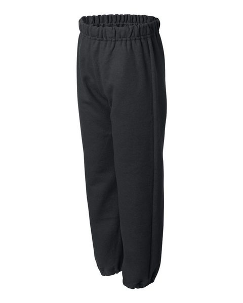 black sweatpants gildan